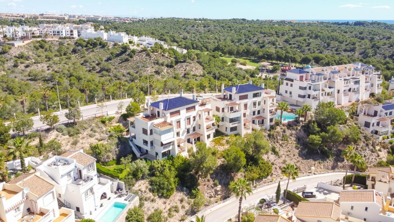 Altamira Orihuela Costa Golf, Ramblas